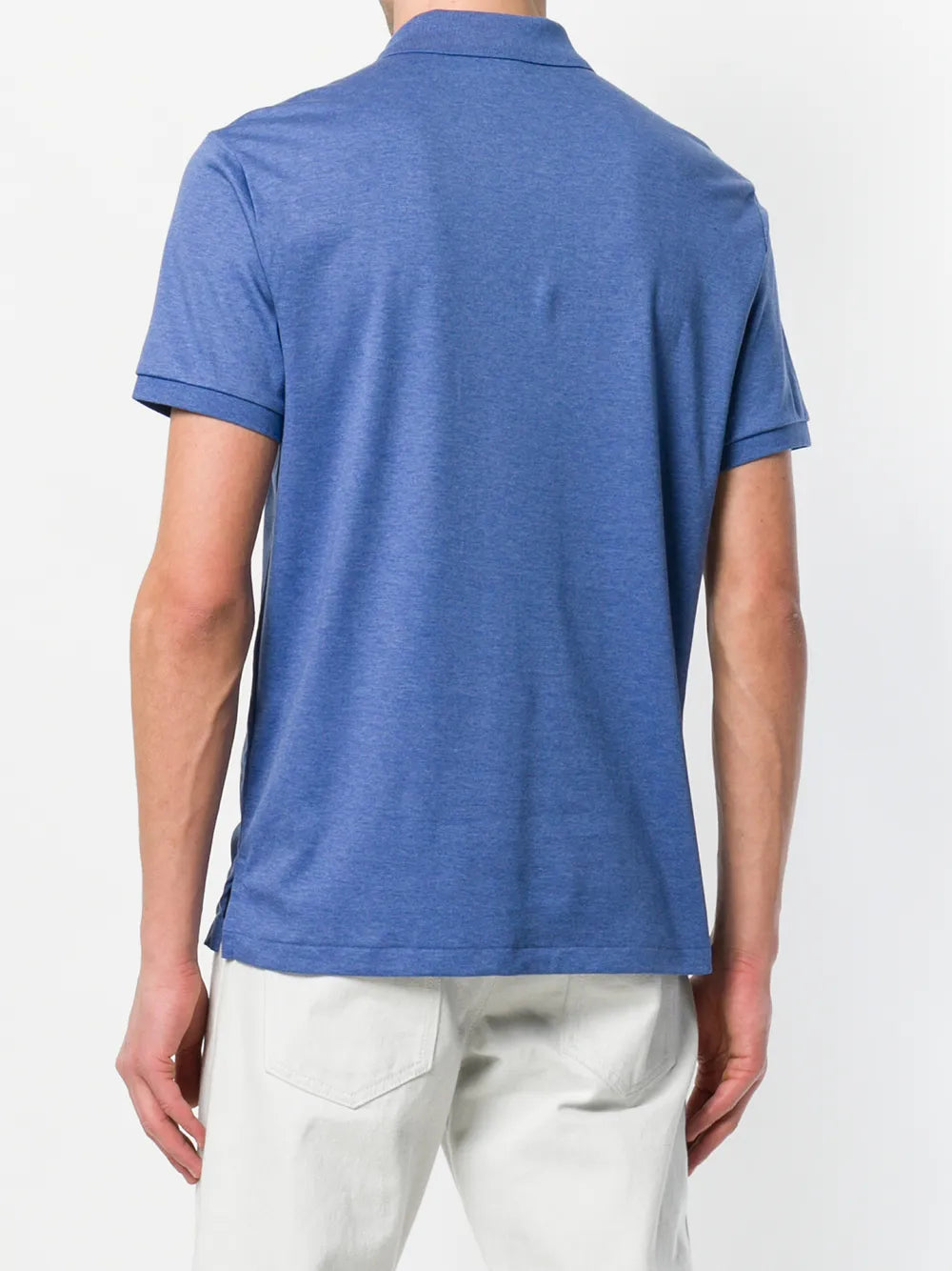 camisa polo com logotipo