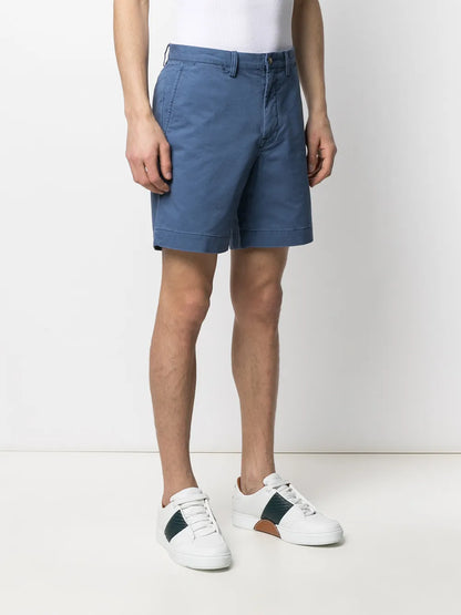 shorts chino de corte reto
