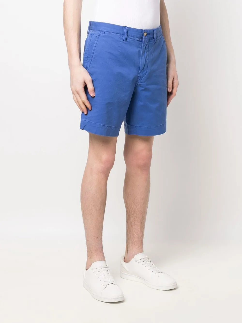 shorts chino de perna reta