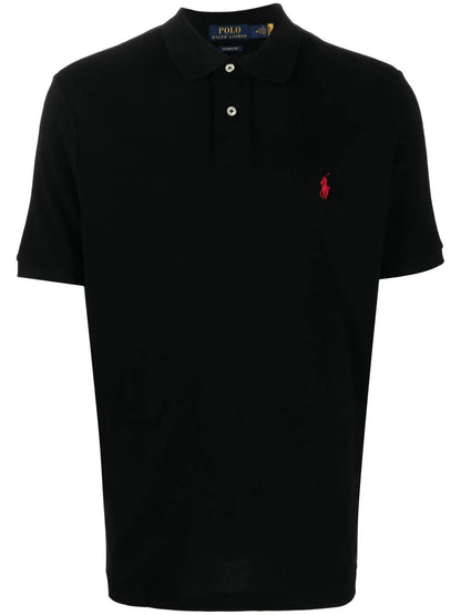 camisa polo com detalhe de logotipo bordado