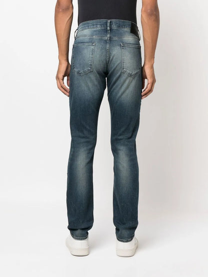 jeans slim com lavagem stonewashed