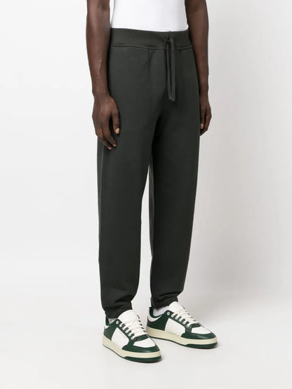 calças esportivas com estampa de logotipo