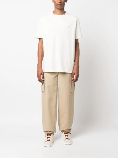 camiseta de algodão com logotipo bordado