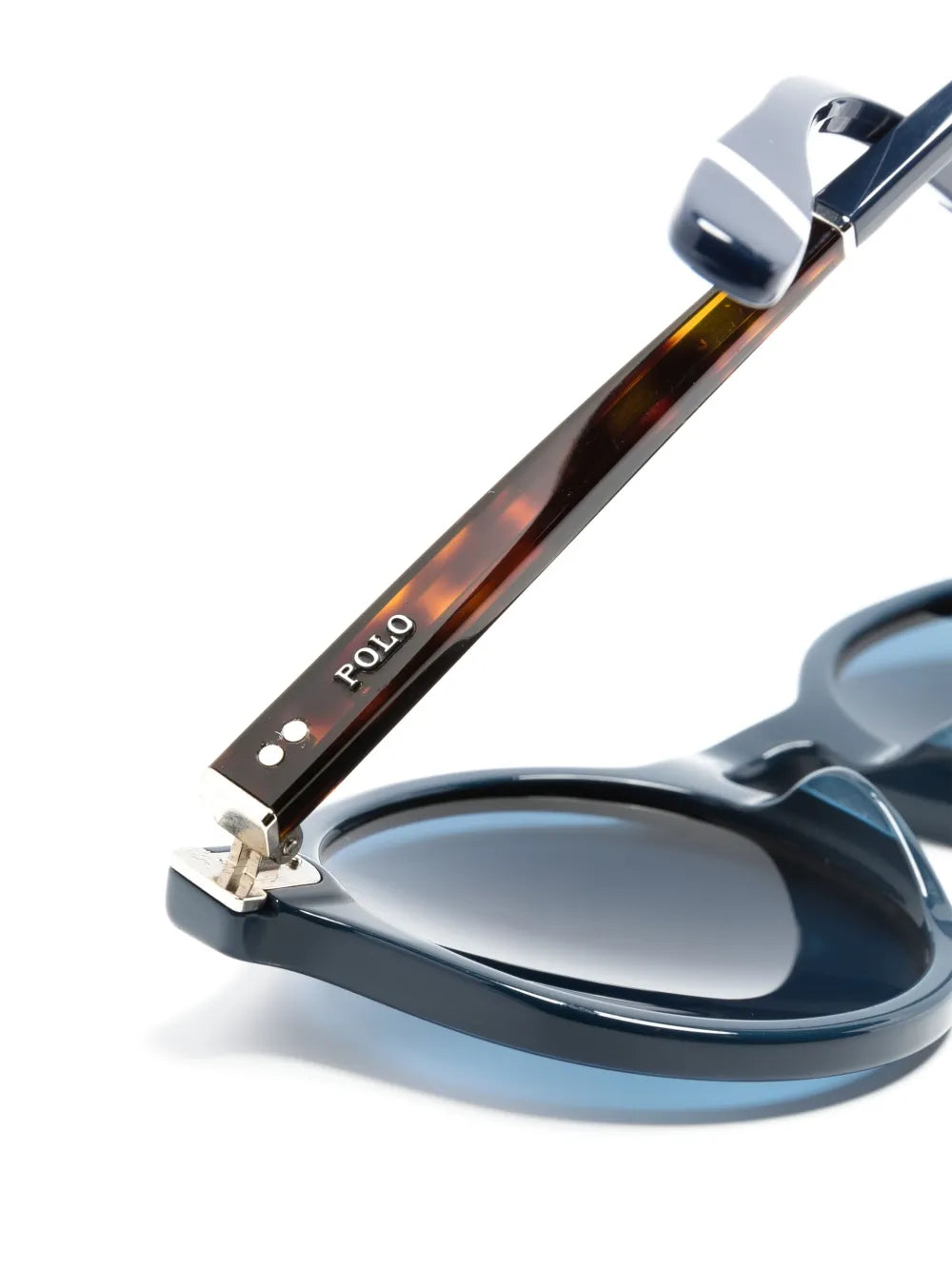 óculos de sol com armação redonda tartaruga